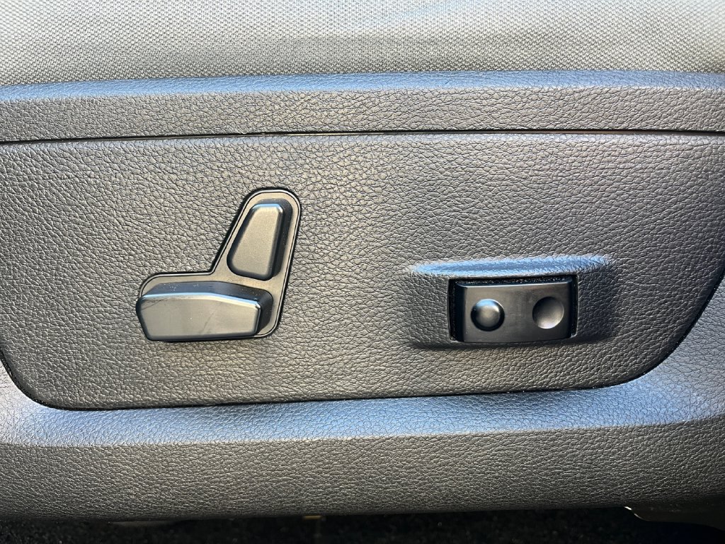 Used 2019 RAM 1500 Big Horn AWD/4WD image 12