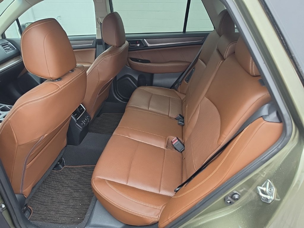 Used 2019 Subaru Outback 3.6R Touring AWD/4WD image 13