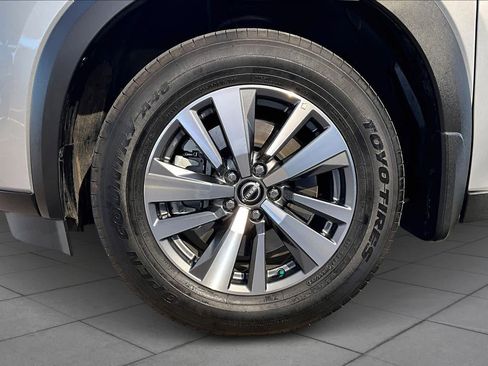 Used 2023 Nissan Pathfinder SL image 10