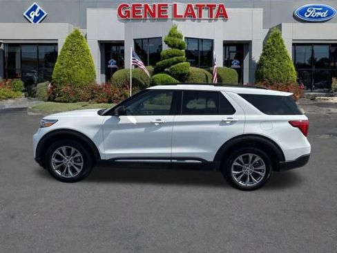 Used 2023 Ford Explorer XLT w/ Equipment Group 202A image 3