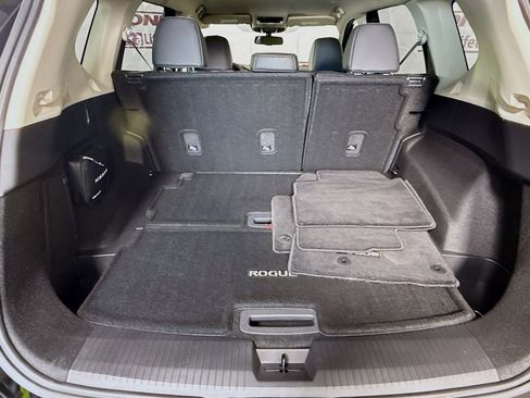 Certified 2024 Nissan Rogue SL FWD image 28