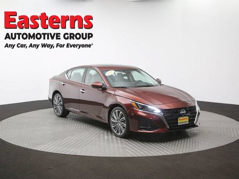 Used 2024 Nissan Altima 2.5 SL AWD/4WD image 53