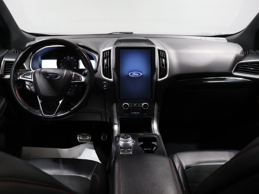 Used 2021 Ford Edge ST-Line w/ Cold Weather Package AWD/4WD image 17