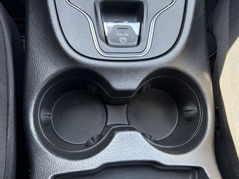 Used 2021 Jeep Cherokee Latitude Plus w/ Sun & Sound Group image 26