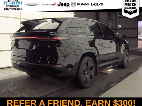 Used 2025 Jeep Wagoneer S Launch Edition image 15