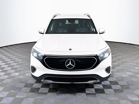 Used 2023 Mercedes-Benz EQB 300 4MATIC image 2