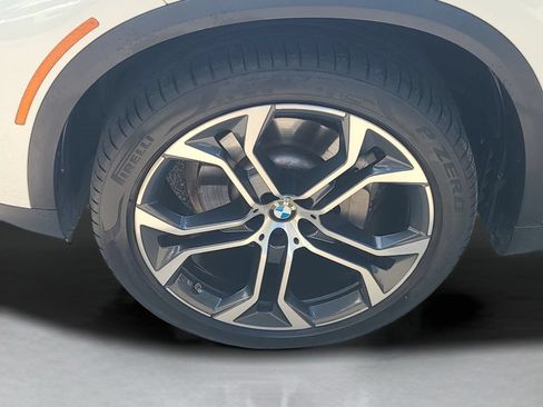 Used 2022 BMW X5 sDrive40i w/ Premium Package RWD image 31