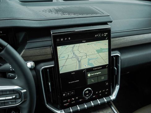 New 2026 GMC Acadia Denali Ultimate w/ LPO, Floor Liner Package AWD/4WD image 25