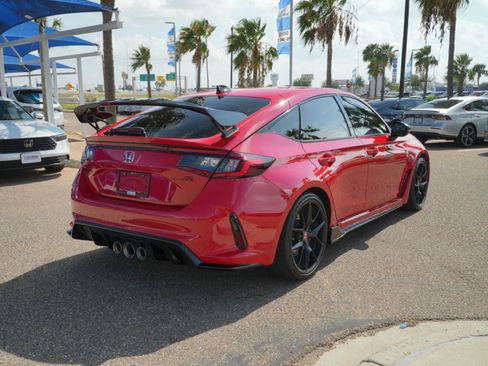 Used 2025 Honda Civic Type R image 5