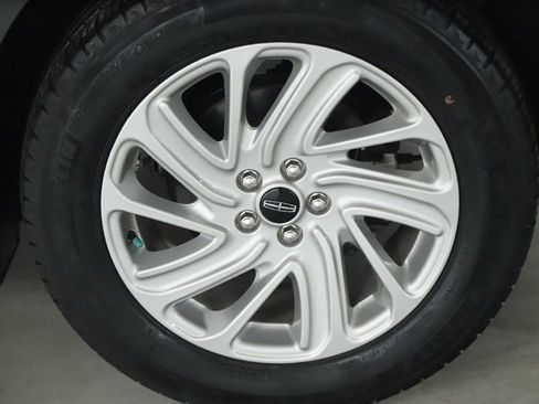 Used 2022 Lincoln Corsair FWD image 37