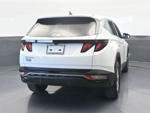 Used 2023 Hyundai Tucson SE image 5