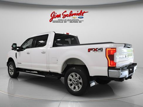 Used 2017 Ford F350 Lariat w/ Lariat Ultimate Package AWD/4WD image 4