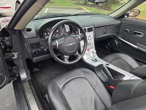 Used 2005 Chrysler Crossfire Limited image 23