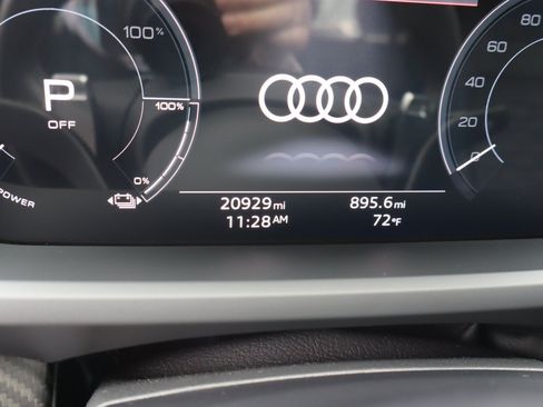 Used 2023 Audi RS e-tron GT w/ Carbon Performance Package AWD/4WD image 11