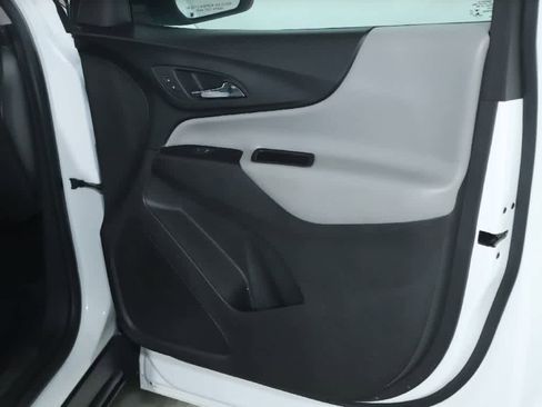 Used 2019 Chevrolet Equinox LS w/ LPO, Floor Liner Package image 25