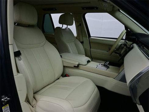 Used 2024 Land Rover Range Rover SE image 17
