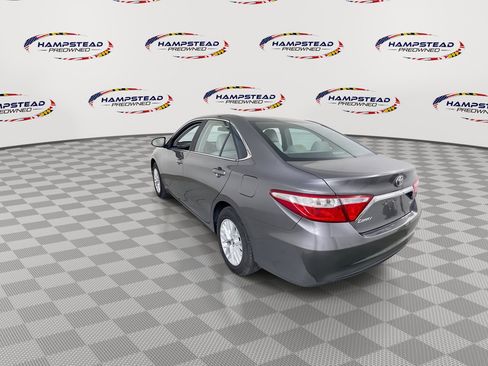 Used 2016 Toyota Camry LE FWD image 6