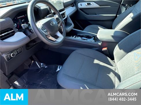 Used 2025 Ford Explorer Active image 11