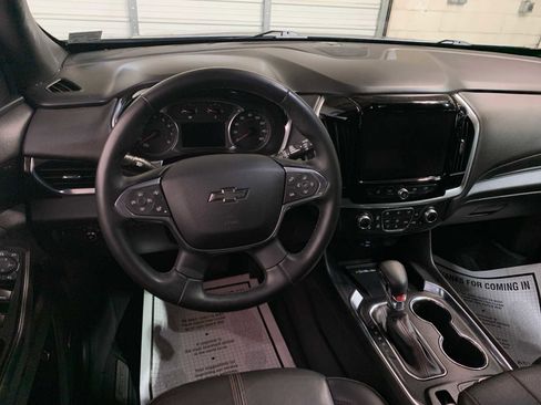 Used 2023 Chevrolet Traverse RS w/ LPO, Floor Liner Package image 4