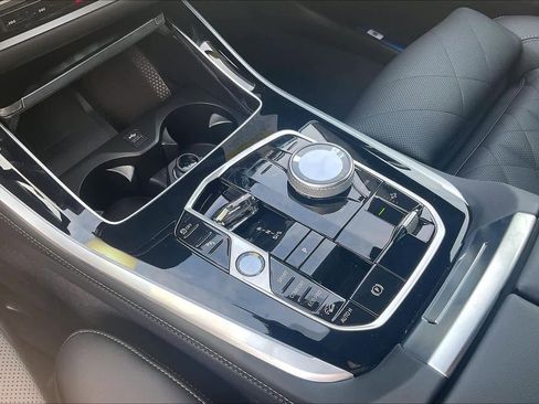 New 2026 BMW X5 M60i w/ Executive Package AWD/4WD image 8