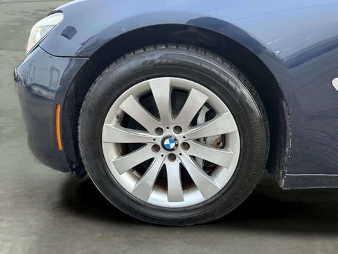 Used 2011 BMW 750i xDrive image 32