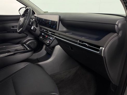 Used 2025 Hyundai Tucson Limited FWD image 32