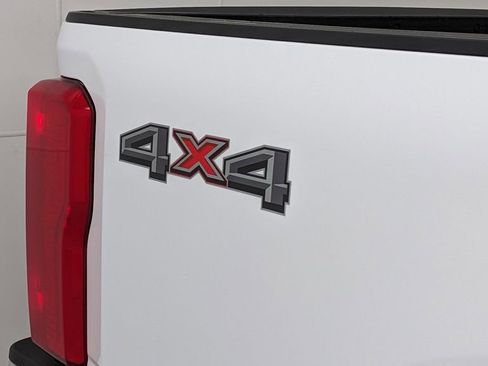 Certified 2023 Ford F250 XL w/ XL Chrome Package image 38