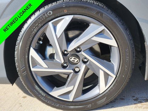 New 2025 Hyundai Elantra Sport image 8