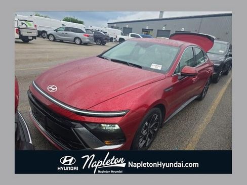 Used 2025 Hyundai Sonata SEL FWD image 1