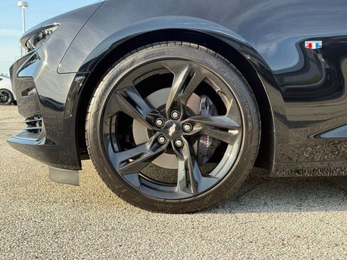 Used 2019 Chevrolet Camaro SS RWD image 10