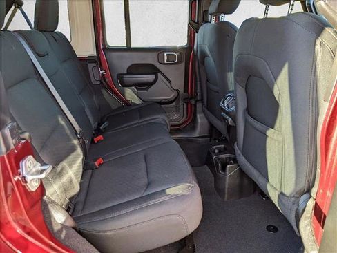 Used 2022 Jeep Wrangler Unlimited Sport image 22