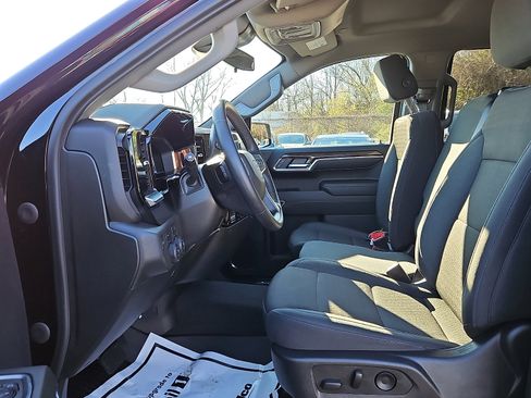 Certified 2024 Chevrolet Silverado 1500 RST w/ Z71 Off-Road Package AWD/4WD image 13