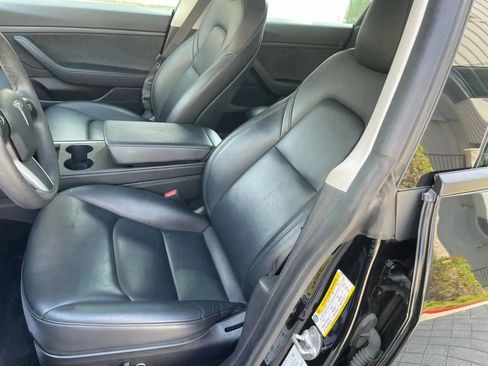 Used 2023 Tesla Model 3 Standard Range RWD image 9