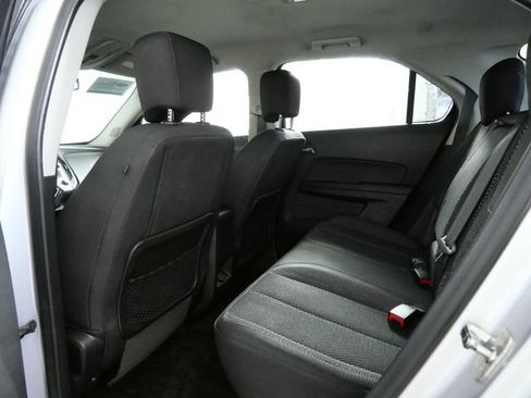 Used 2017 Chevrolet Equinox LS FWD image 13