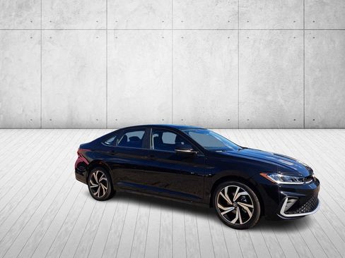 New 2026 Volkswagen Jetta SEL image 3