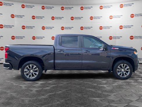 Used 2022 Chevrolet Silverado 1500 RST w/ Z71 Off-Road Package AWD/4WD image 6