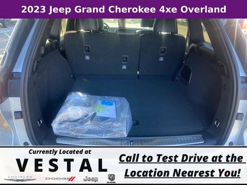 New 2023 Jeep Grand Cherokee Overland image 12