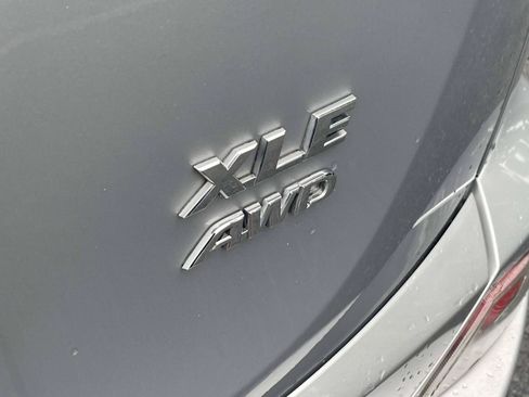 Used 2018 Toyota RAV4 XLE w/ Plus Extra Value Package AWD/4WD image 8