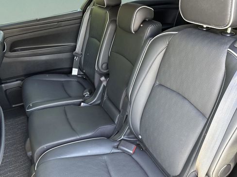 Certified 2024 Honda Odyssey Elite image 18