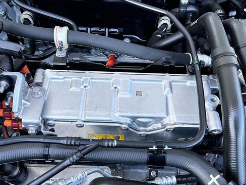 Used 2023 Mercedes-Benz EQB 300 4MATIC w/ Exclusive Package image 32