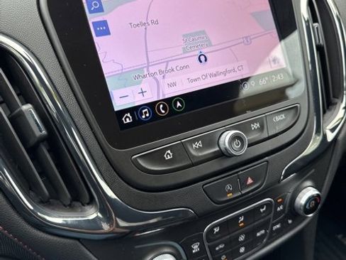 Used 2022 Chevrolet Equinox RS w/ RS Leather Package image 26