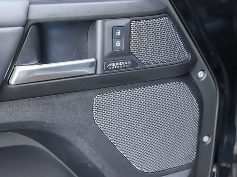 Used 2024 Land Rover Defender 110 V8 image 53