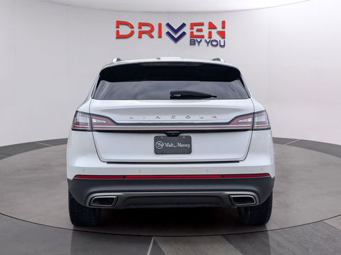 Used 2023 Lincoln Nautilus Reserve w/ Equipment Group 201A image 4