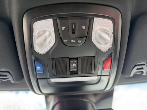 New 2025 RAM 2500 Big Horn AWD/4WD image 30