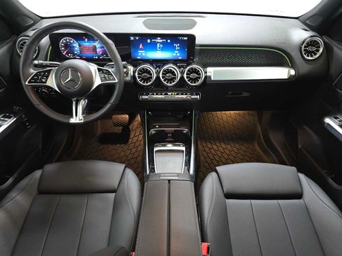 Certified 2026 Mercedes-Benz GLB 250 4MATIC image 18
