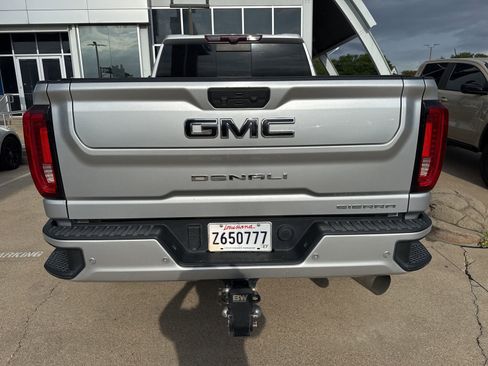 Used 2020 GMC Sierra 2500 Denali w/ Denali Ultimate Package image 8