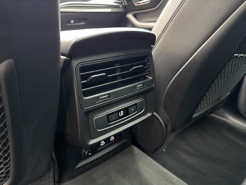 Used 2025 Audi Q7 3.0T Premium Plus AWD/4WD image 20