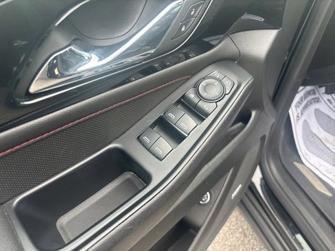 Used 2023 Chevrolet Traverse RS w/ LPO, Floor Liner Package AWD/4WD image 15