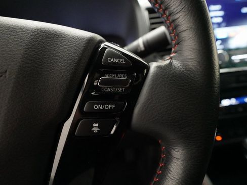 Used 2024 Nissan Frontier PRO-4X w/ Pro Convenience Package image 17