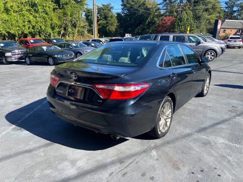 Used 2016 Toyota Camry XLE image 6